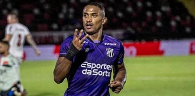 BB体育-国足集训或影响备战 巴乙前锋95万欧加盟申花？